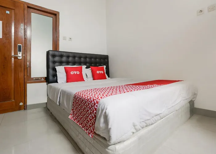 Hotel O Tamansari Guest House Surakarta 