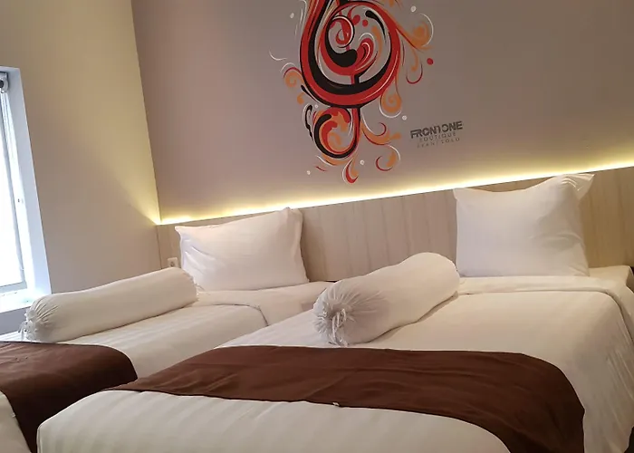 Front One Boutique Brani Solo Hotel